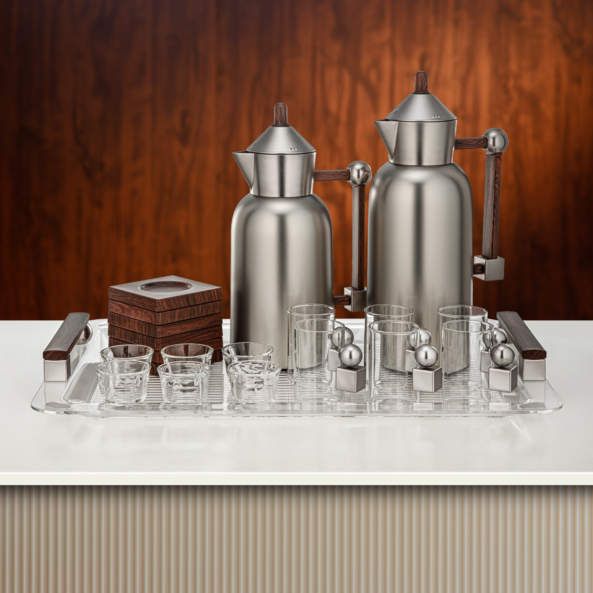 طقم ترامس المرجان 0.7 لتر و1 لتر بلمسة نيكل غير لامع وخشب داكن