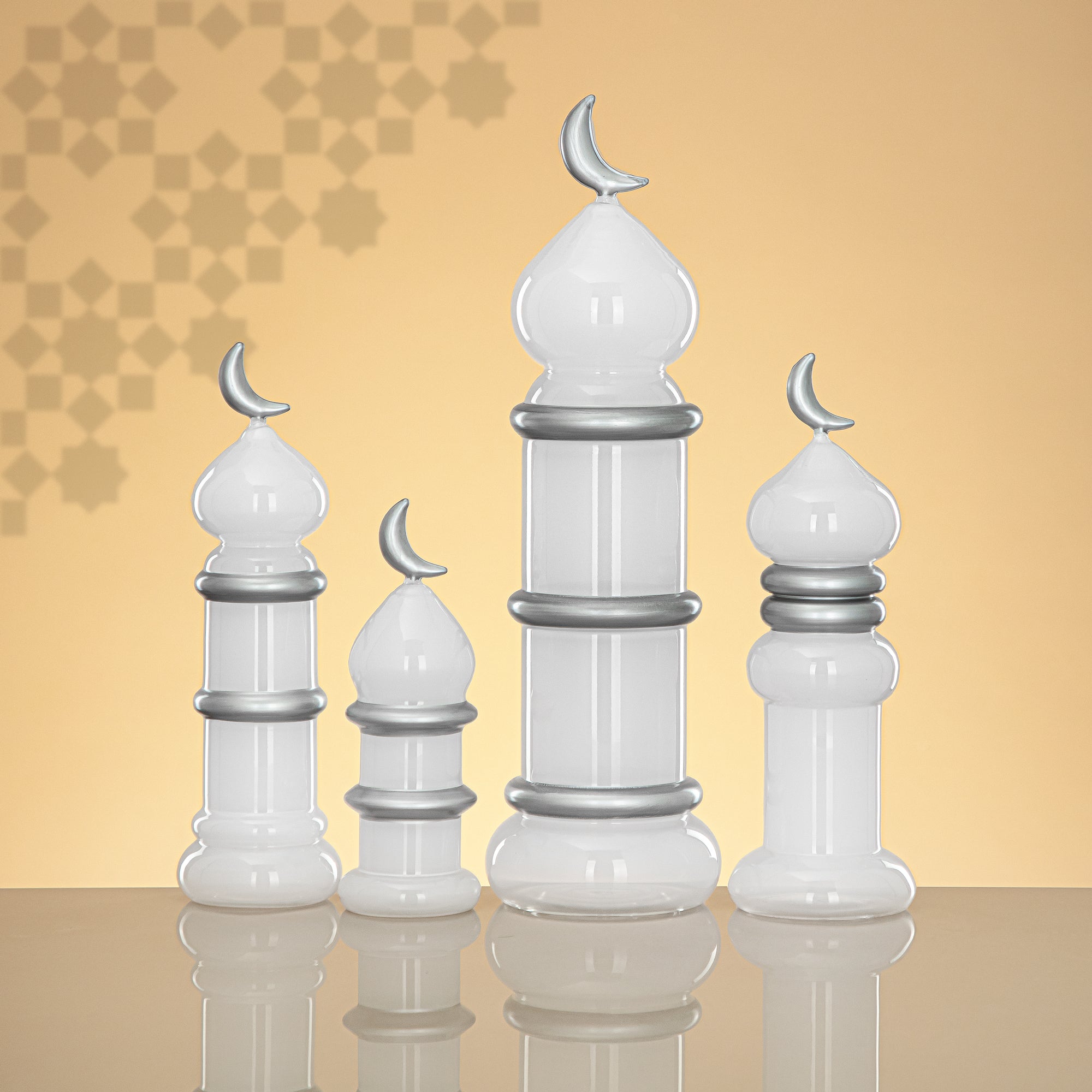 Almarjan Minaret Table Decoration 24cm x 7cm White with Silver Lines & Crescent Moon – Noor Al Layali