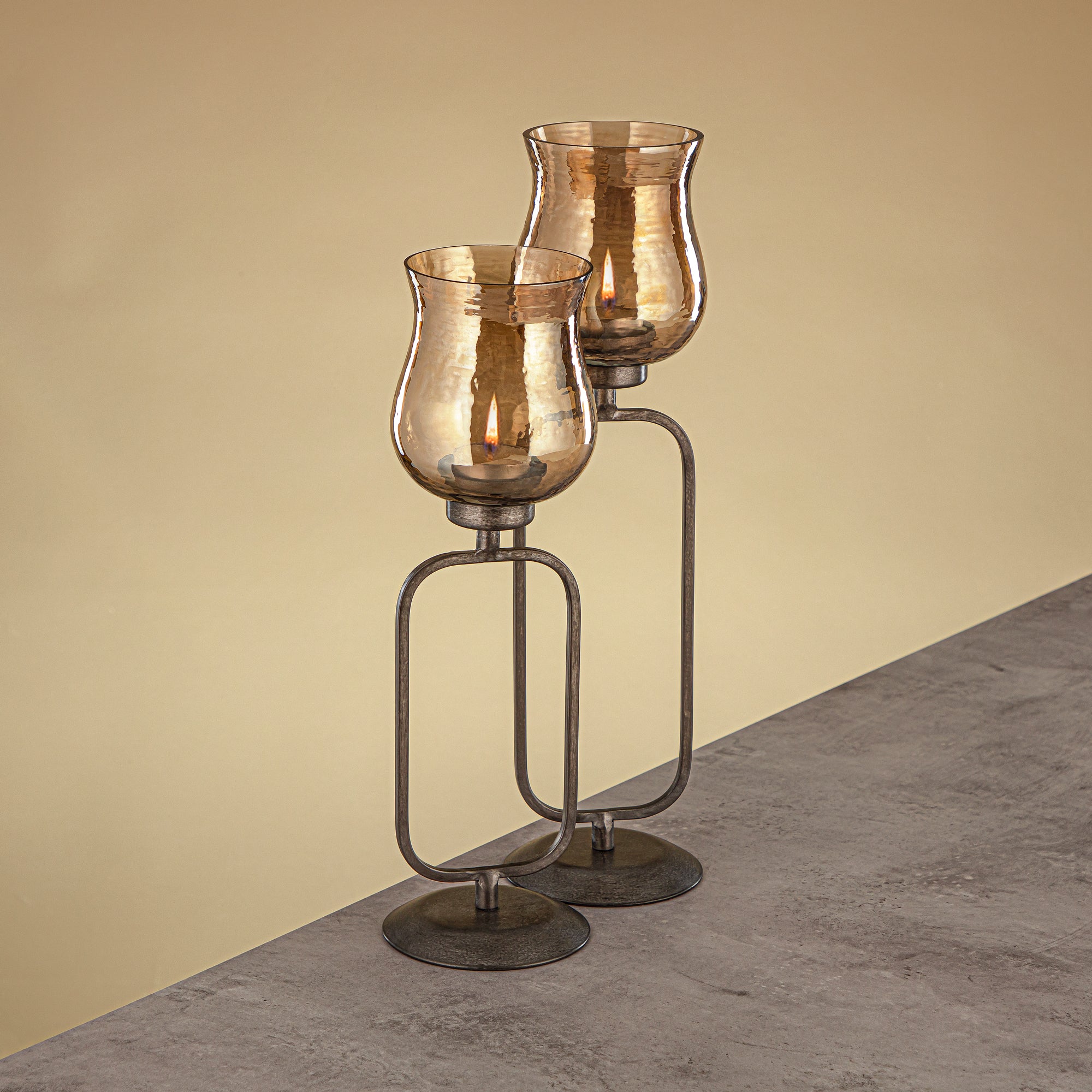 Almarjan Elemental Votive Holder Hammered Copper Brown Glass 11x11x41 CM Vintage Silver Stand (GMT2960014)