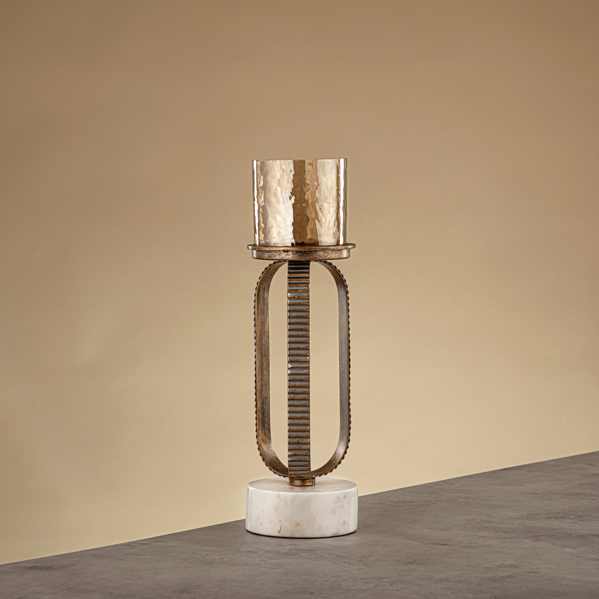 حامل شموع المرجان العمودي 34 سم ذهبي شامبانيا