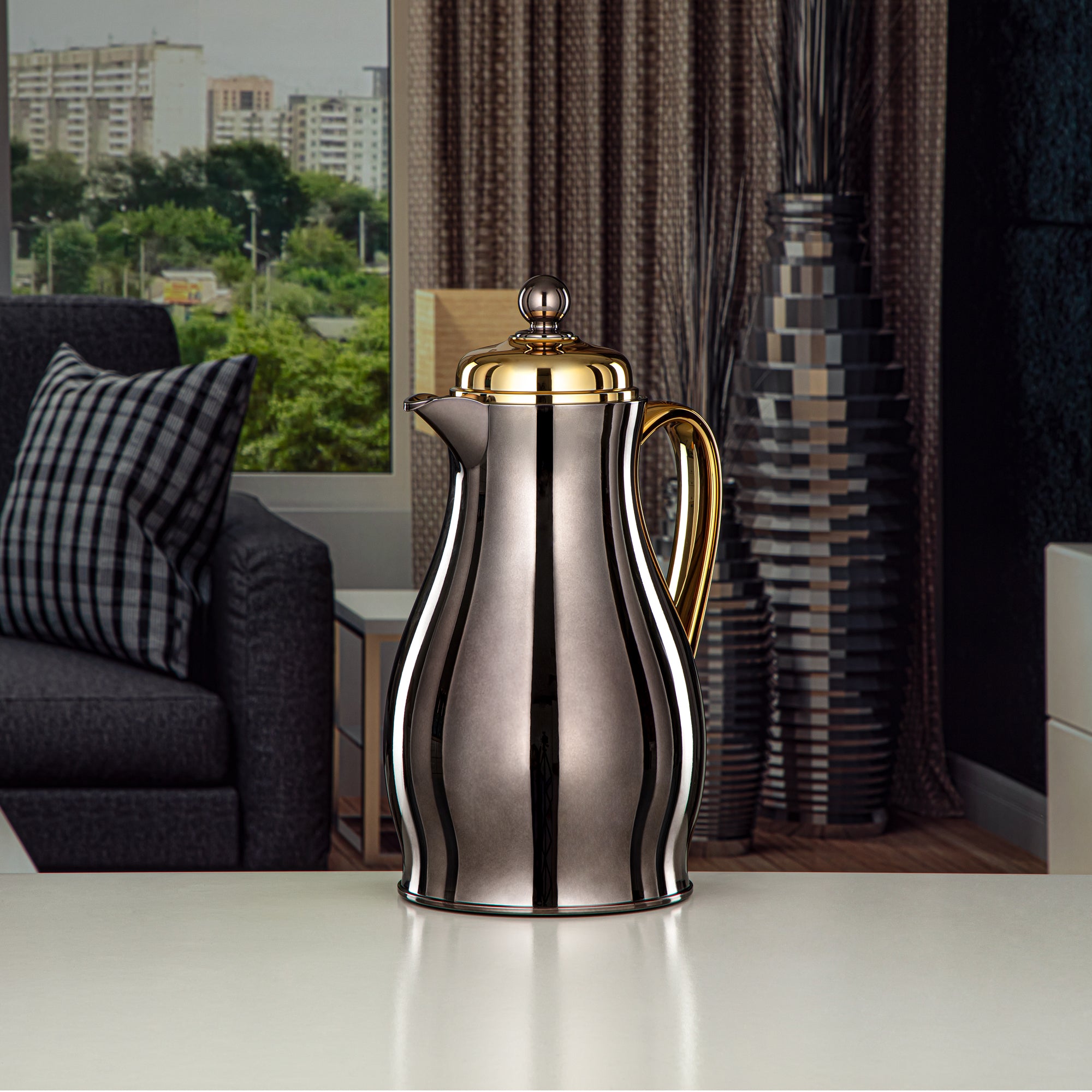 Almarjan Vacuum Flask Set Nickle Black & Gold 0.7L + 1L (RPA-070-NBKG+RPA-100-NBKG) – Elegant Serving | Ramadan & Gatherings