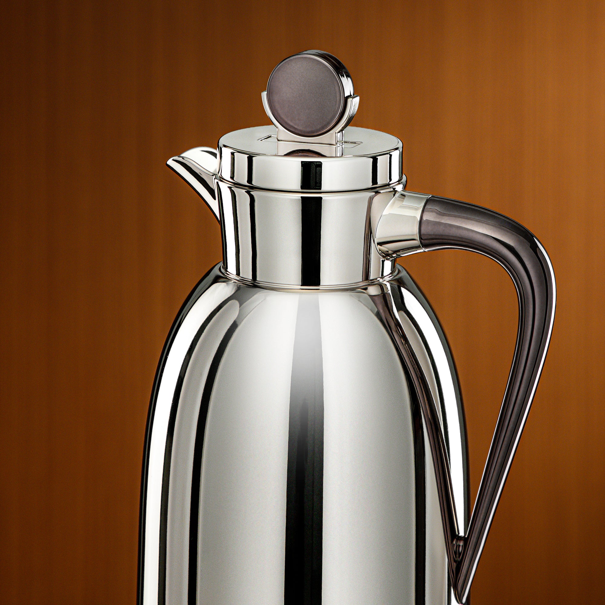 ترمس المرجان 0.7 لتر نيكل وأسود فحمي