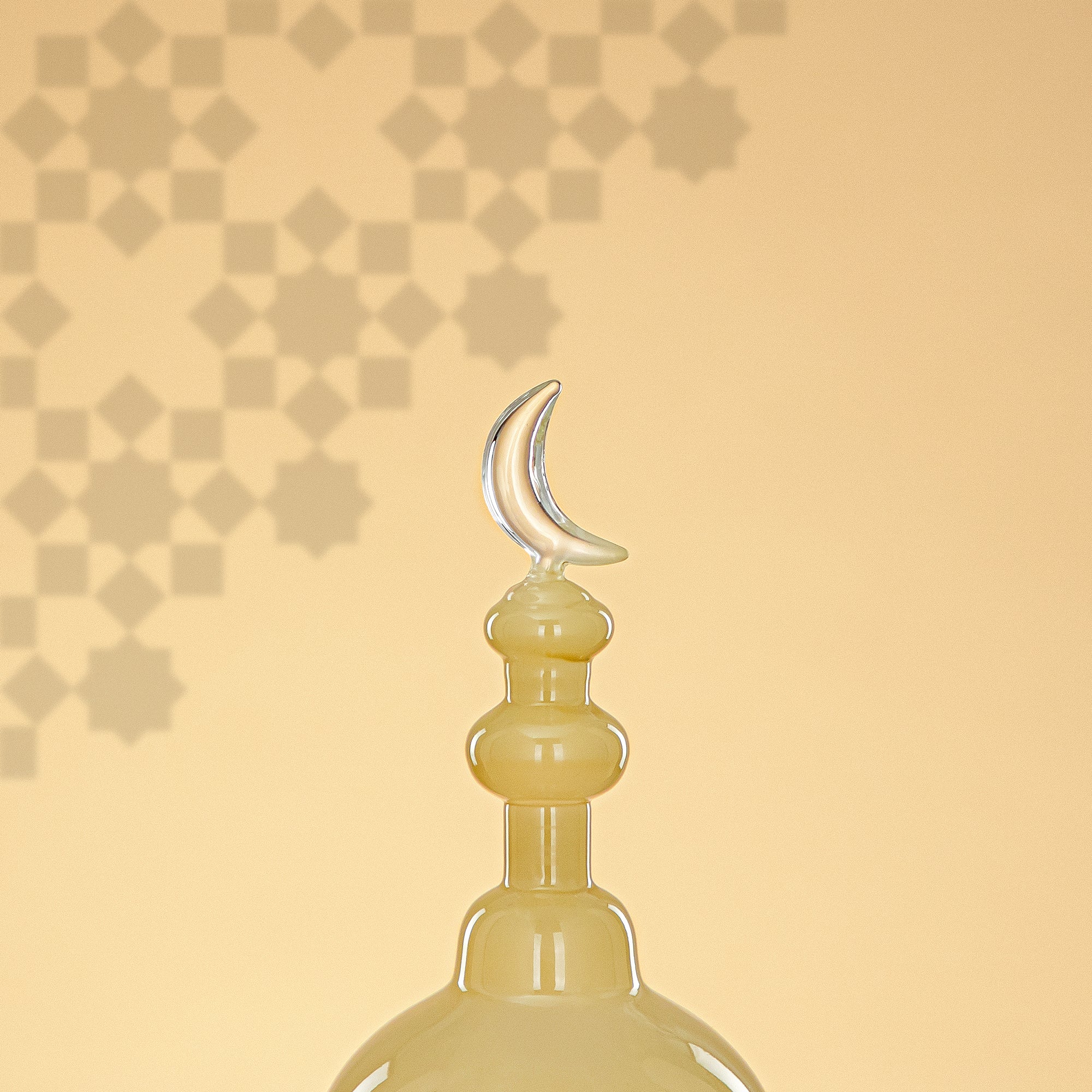 Almarjan Minaret Table Decoration 17cm x 9cm Ivory with Clear Crescent Moon – Noor Al Layali